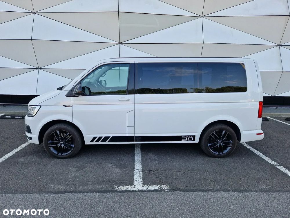 Volkswagen Multivan - 2