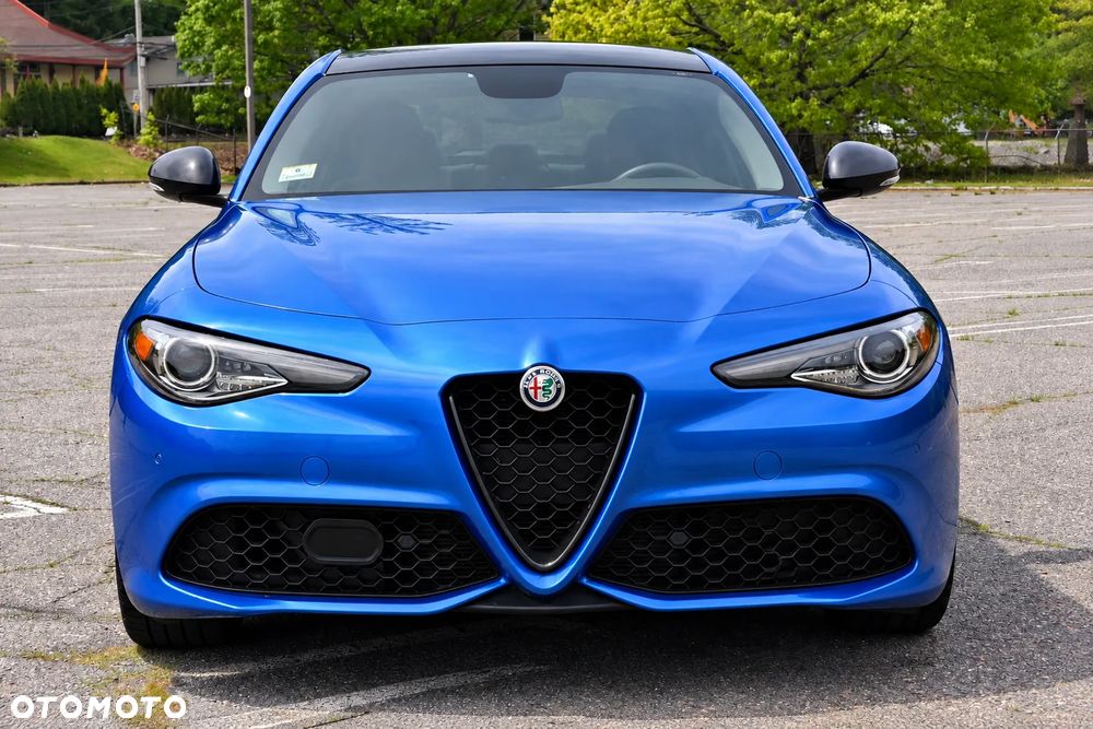 Alfa Romeo Giulia 2.0 Turbo 16V AT8-Q4 Ti - 5