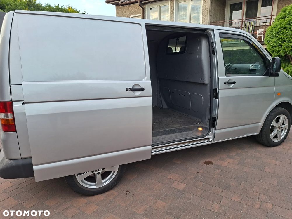 Volkswagen T5 - 11