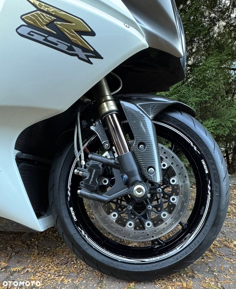 Suzuki GSX-R - 4