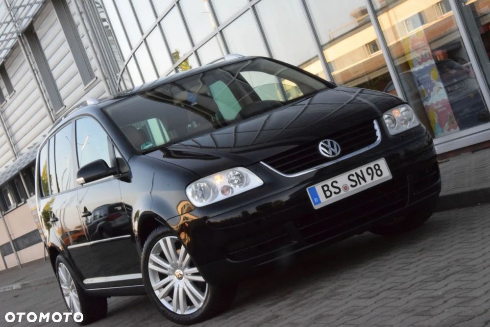 Volkswagen Touran 2006 photo 3