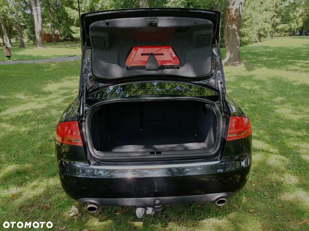 Audi A4 Limousine 2.0 T FSI quattro - 7