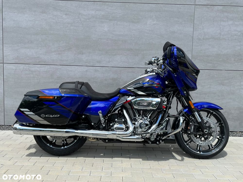 Harley-Davidson CVO Street Glide - 5