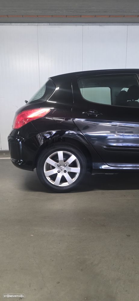 Peugeot 308 - 5
