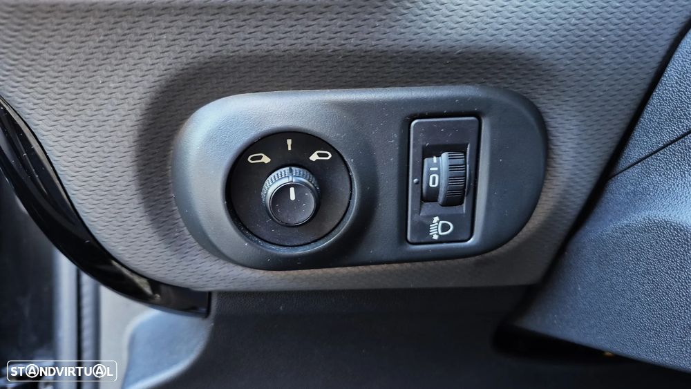 Citroën C4 Cactus 1.5 BlueHDi Feel Business - 19