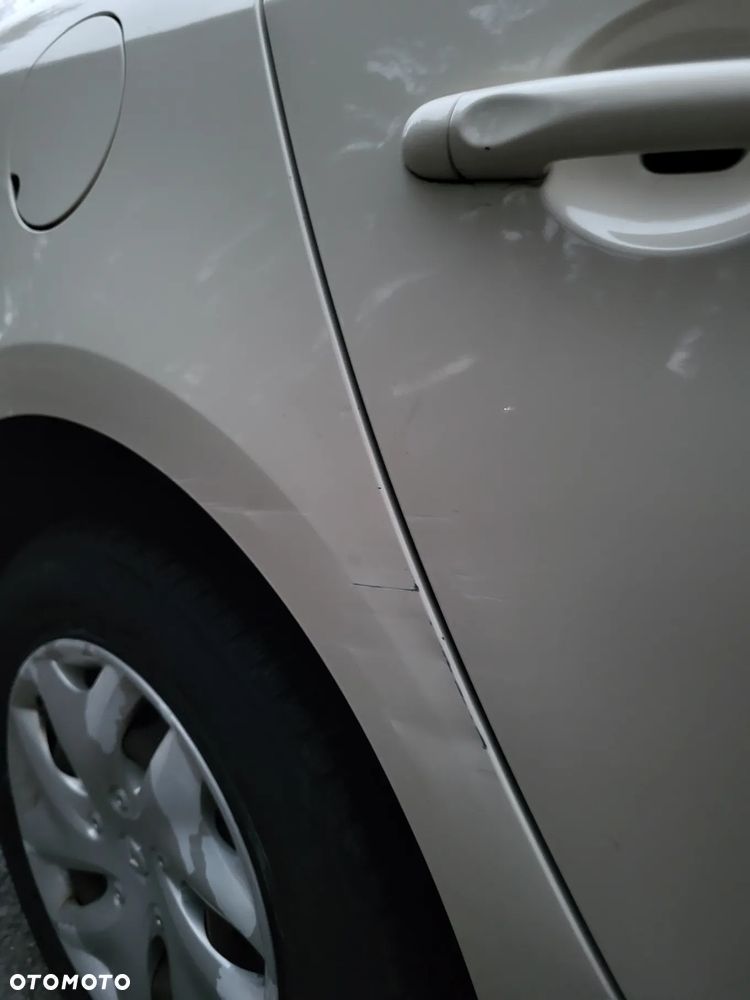 Renault Fluence 1.6 16V Techno Feel - 8