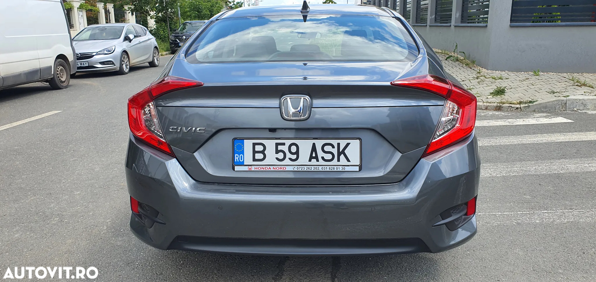 Honda Civic Sedan 1.5 VTEC Turbo Elegance Navi - 4