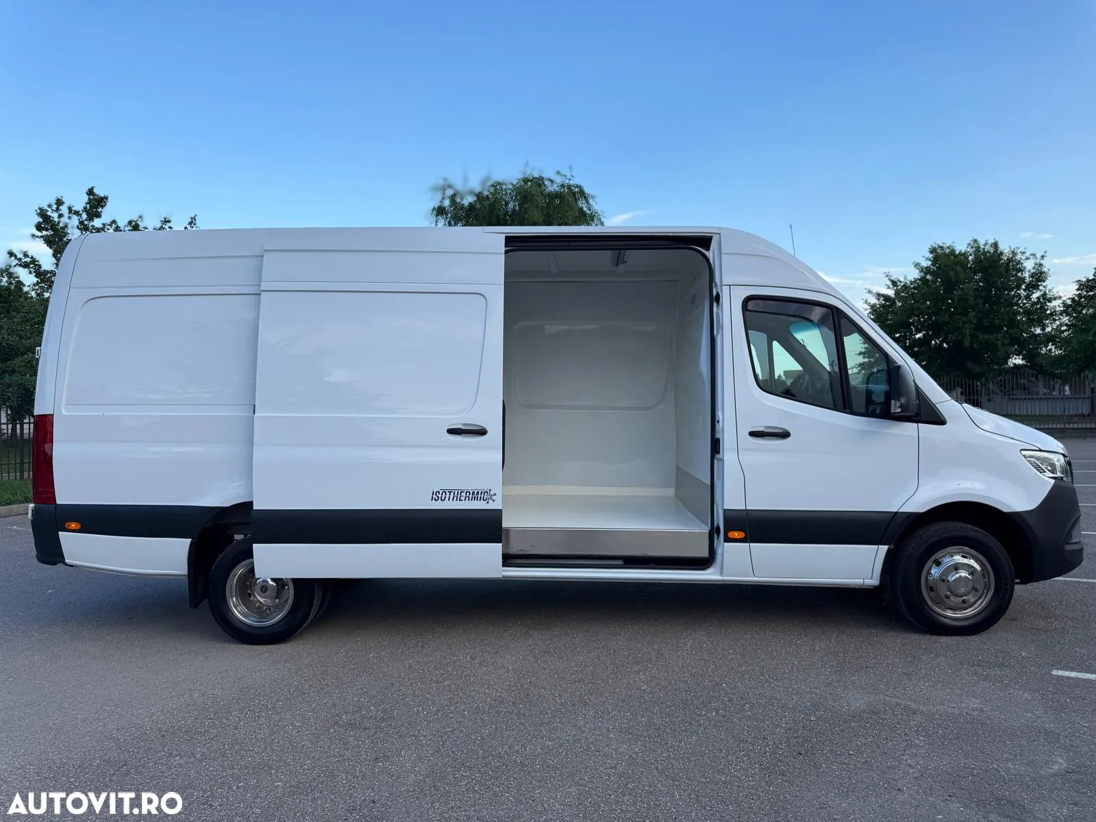Mercedes-Benz Sprinter - 14