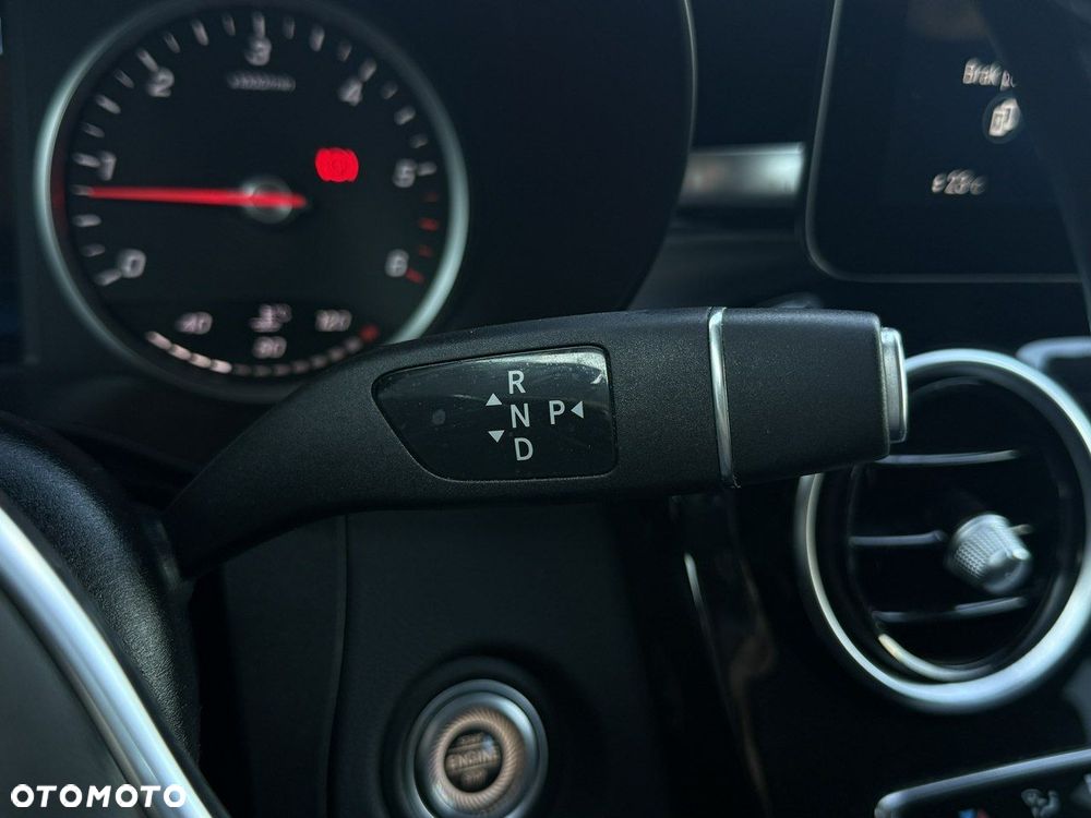 Mercedes-Benz GLC - 20