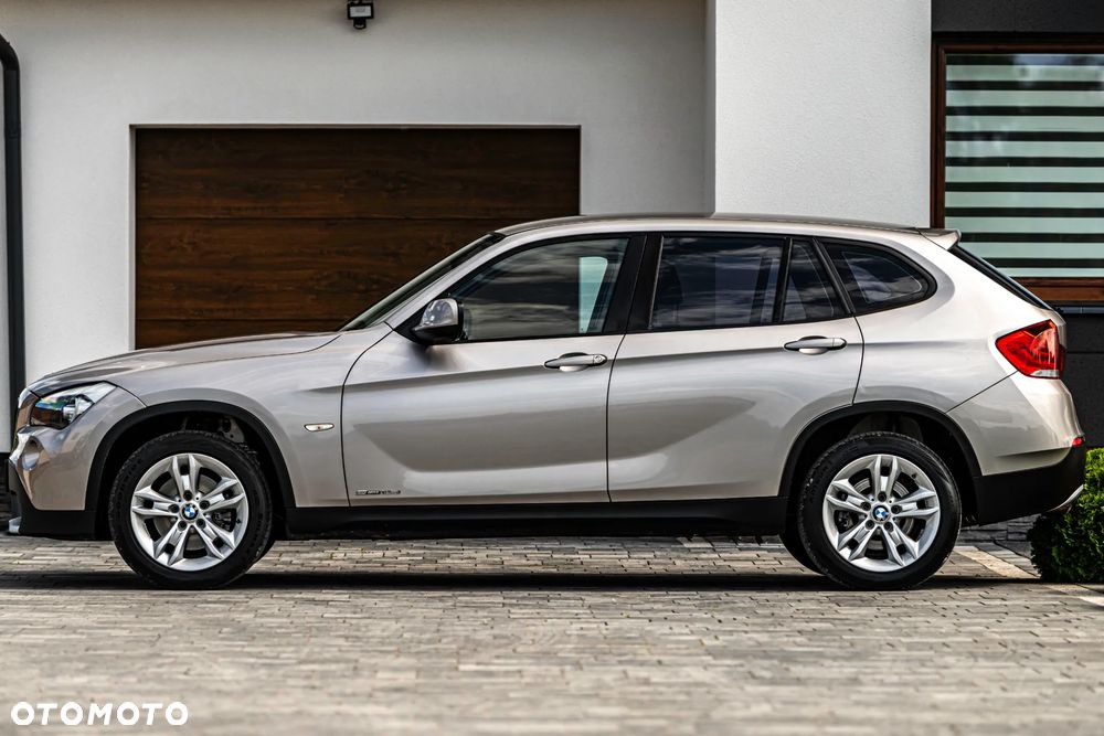 BMW X1 sDrive18d - 15