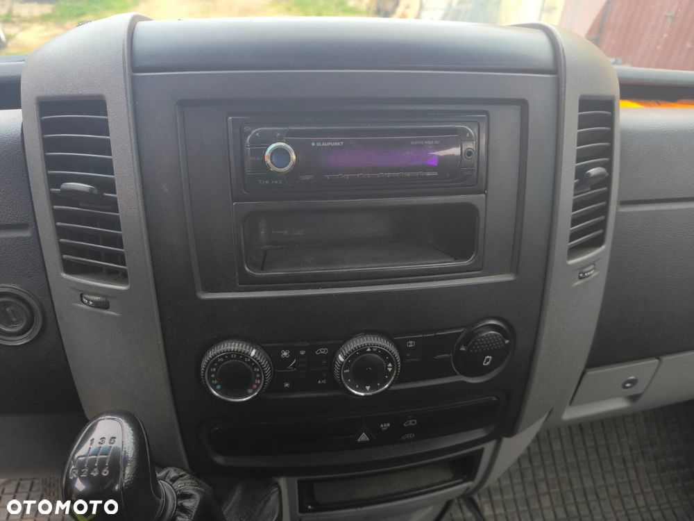 Mercedes-Benz Sprinter - 7