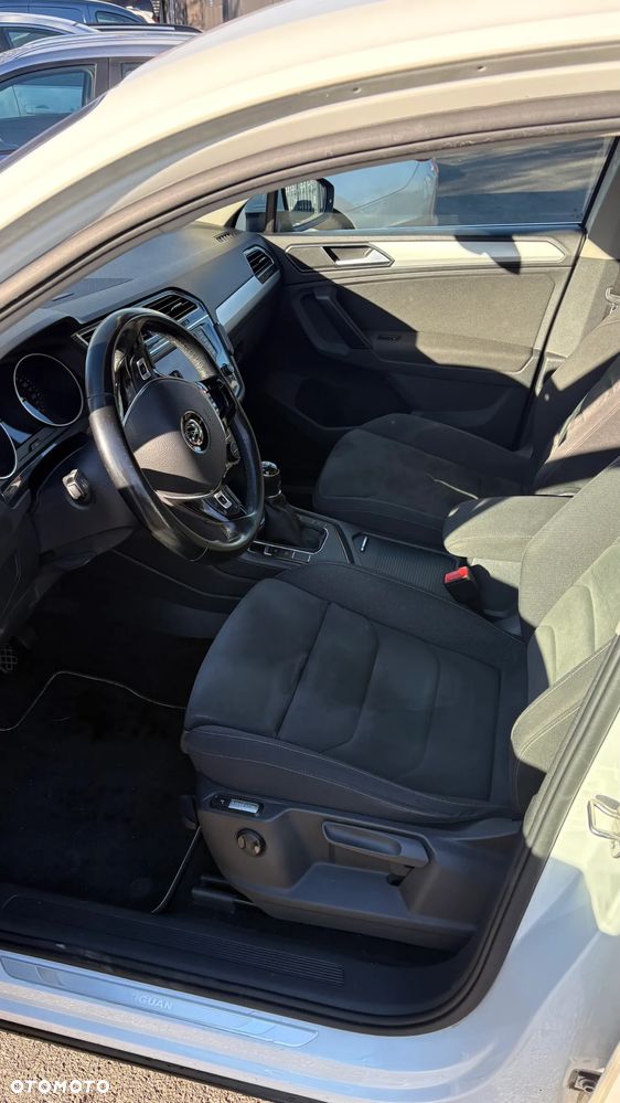 Volkswagen Tiguan ver-1-4-tsi-bmt-act-comfortline - 12