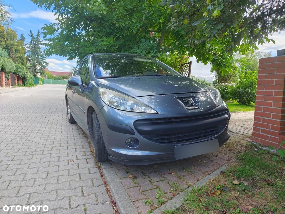 Peugeot 207 1.4 - 5