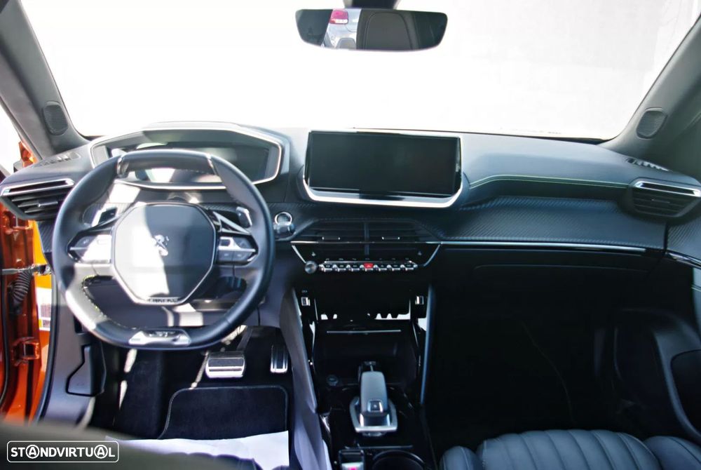 Peugeot 2008 1.2 PureTech GT Line EAT8 - 18
