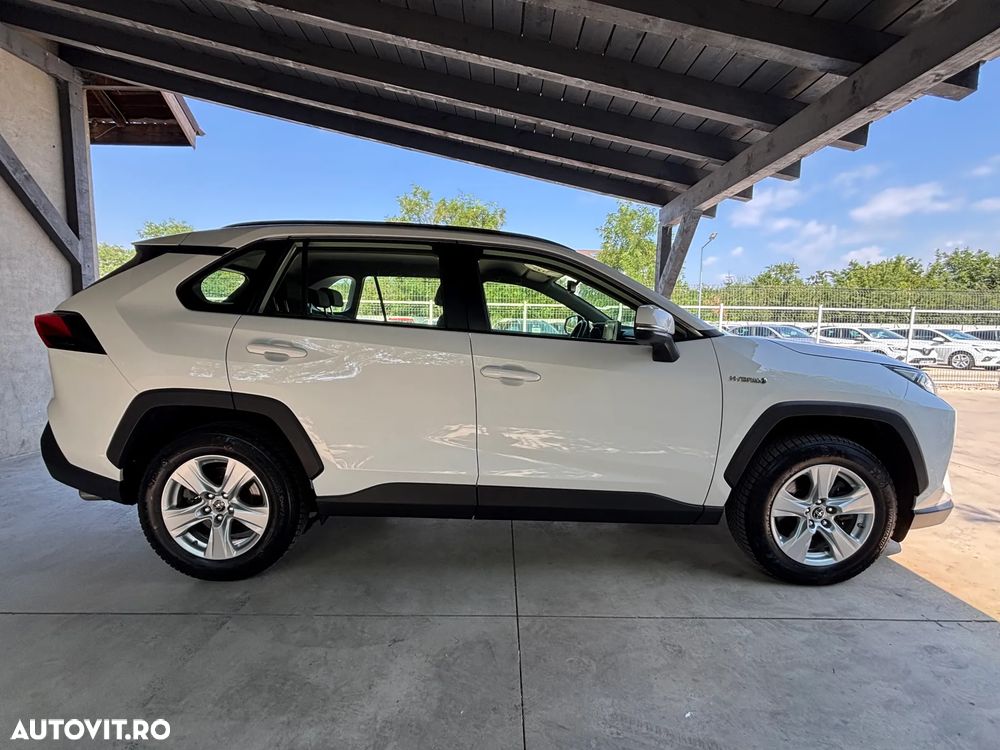 Toyota RAV4 - 12