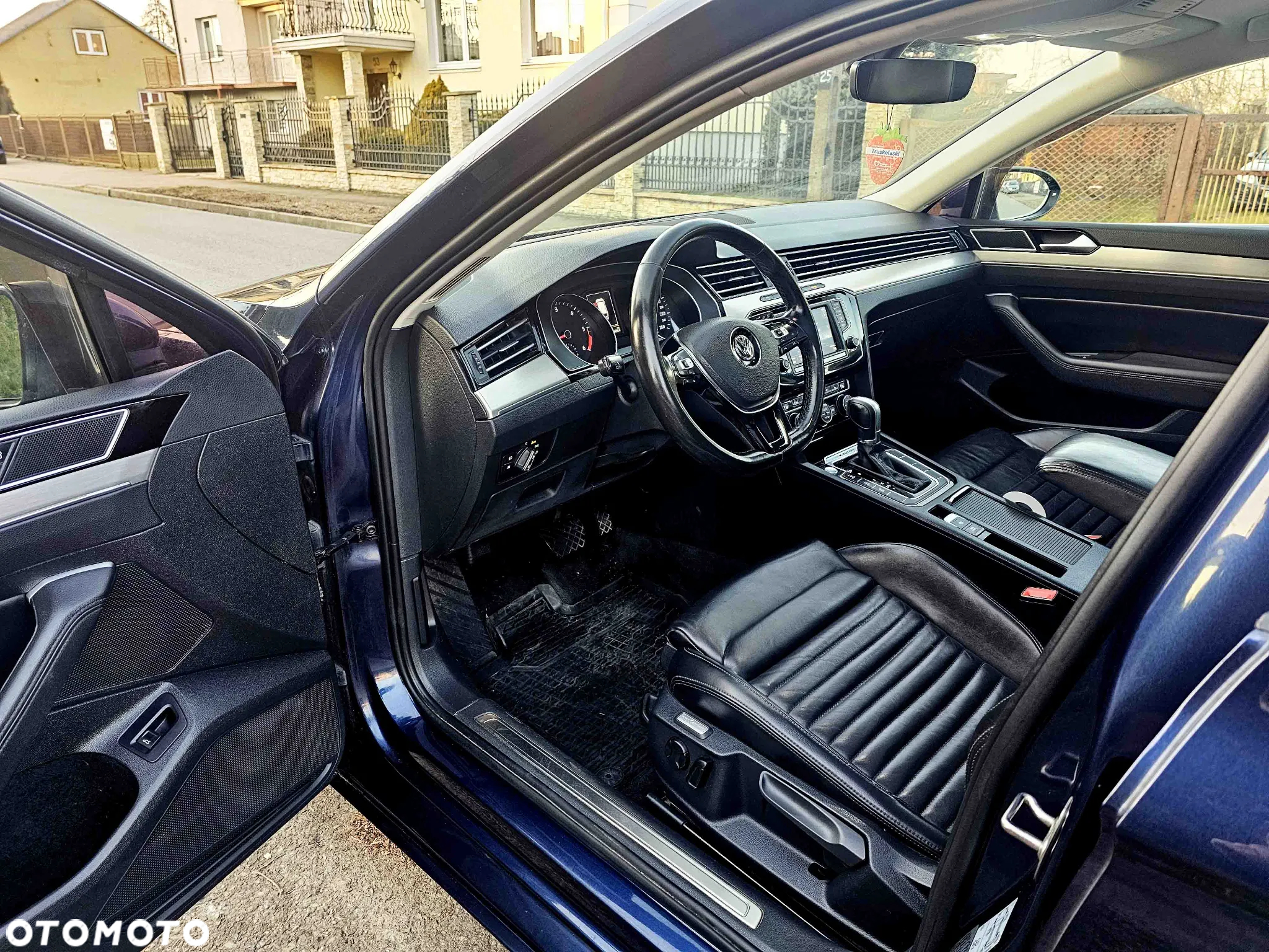 Volkswagen Passat Variant 2.0 TDI SCR 4Motion DSG Highline - 13