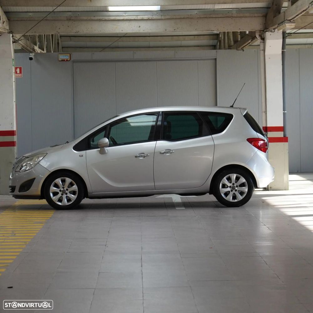 Opel Meriva 1.3 CDTI Cosmo - 32