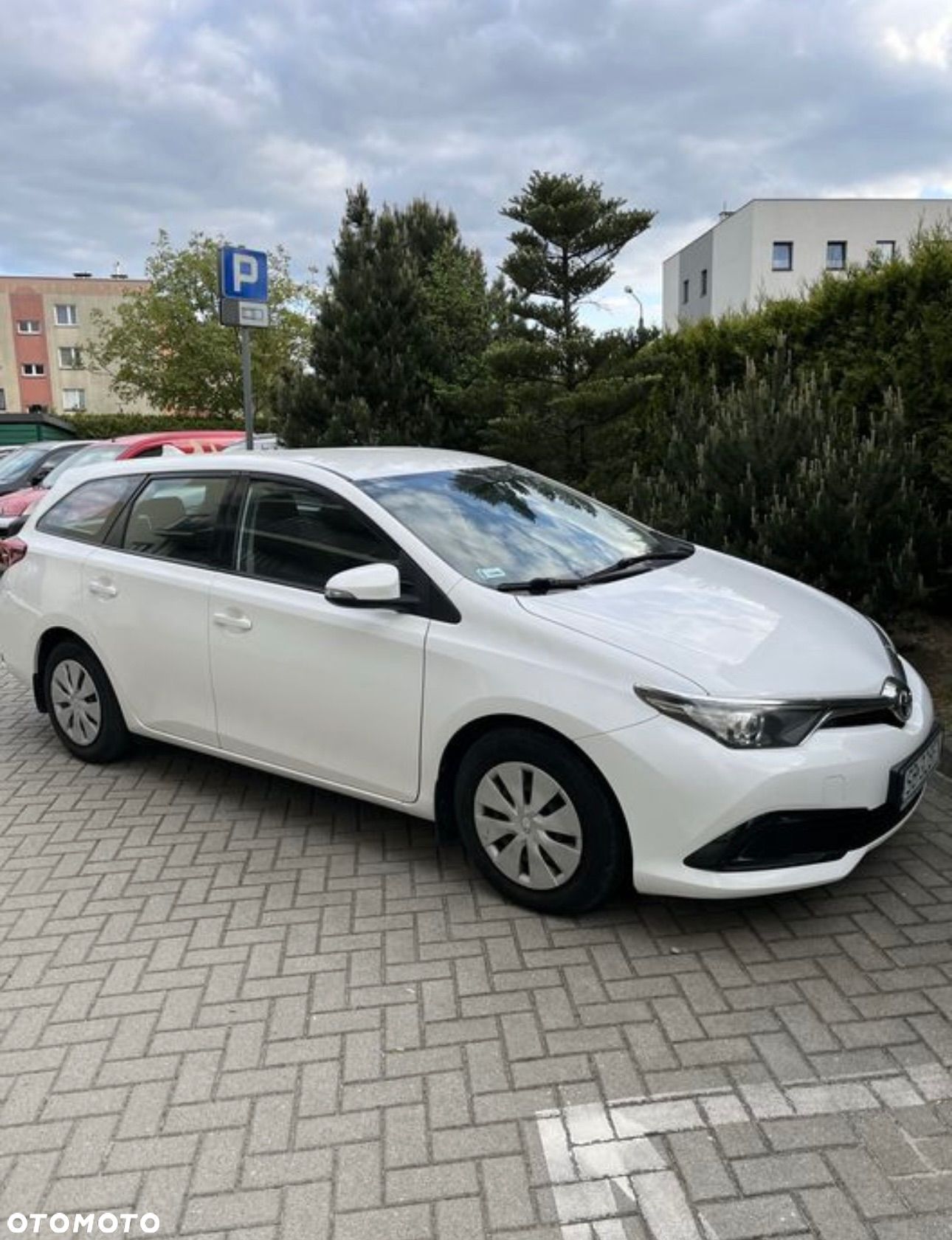 Toyota Auris - 1
