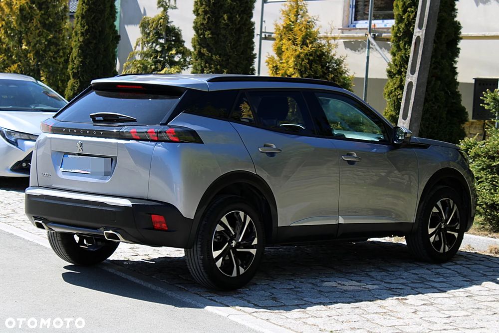 Peugeot 2008 - 12