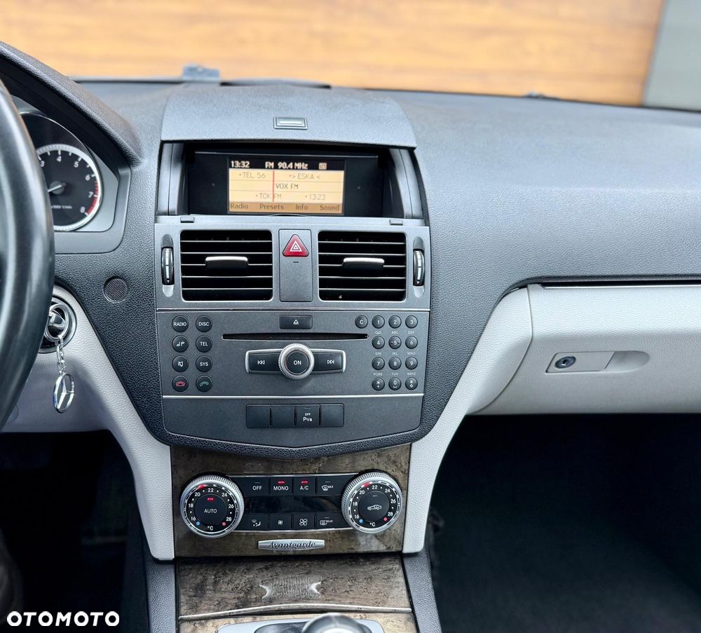 Mercedes-Benz Klasa C - 23