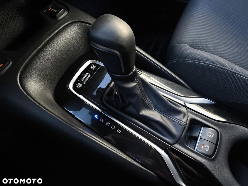Toyota Corolla 1.8 Hybrid Comfort - 24
