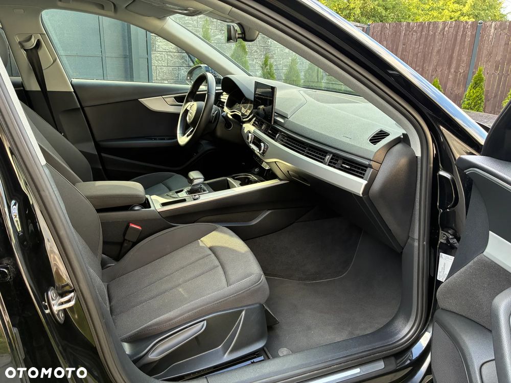Audi A4 Limousine 35 TDI mHEV S Line S tronic - 13
