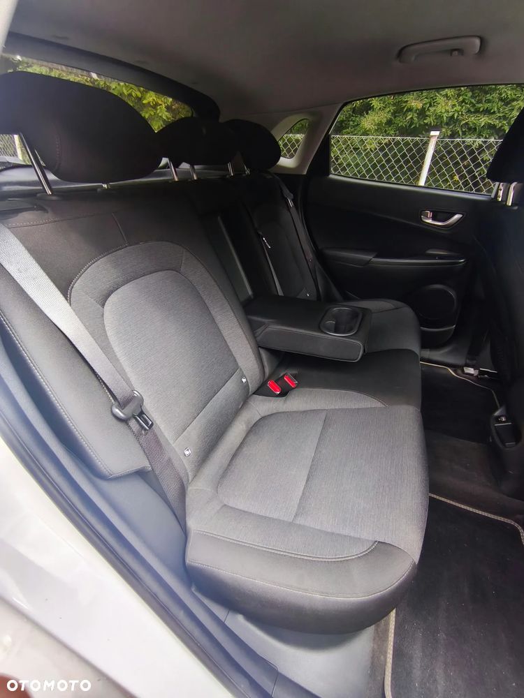 Hyundai Kona - 15