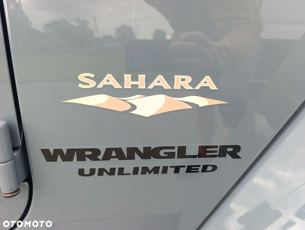Jeep Wrangler 3.6 Unlim Sahara - 31