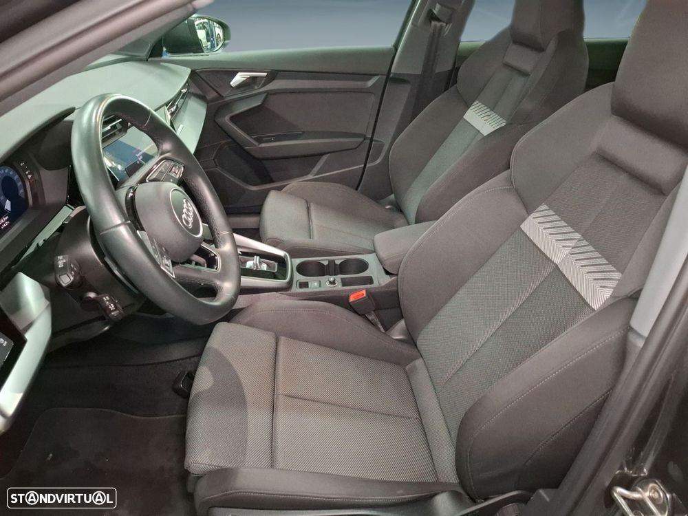 Audi A3 Limousine 30 TFSI S line S tronic - 11