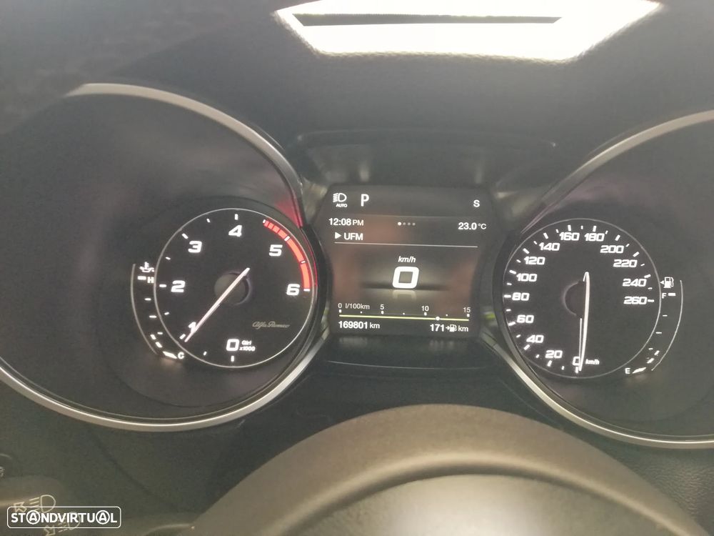 Alfa Romeo Stelvio 2.2 16V AT8 Executive - 16