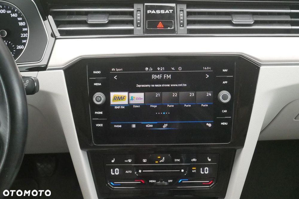 Volkswagen Passat Variant - 10