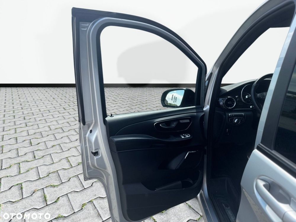 Mercedes-Benz klasa-v V 300 d OM654 - 11