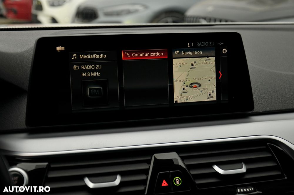 BMW Seria 5 525d AT - 13