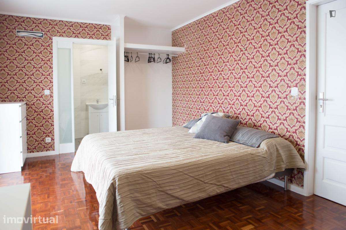 Quarto - localizado em Rio Tinto Porto - Grande imagem: 5/21