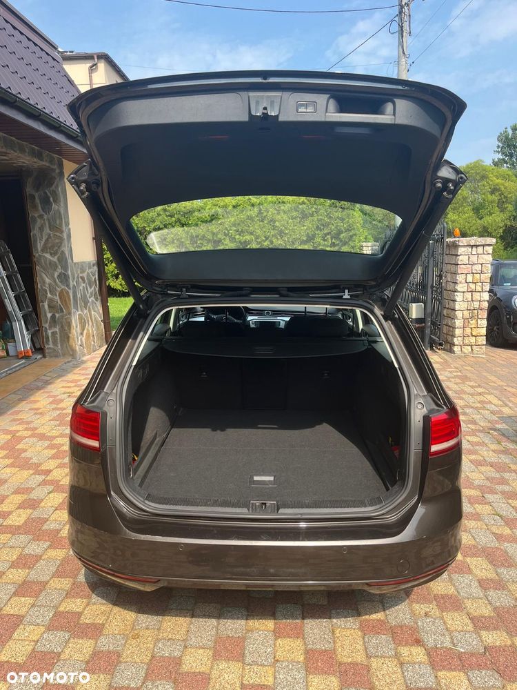 Volkswagen Passat 2.0 TDI BMT 4Mot Highline - 12