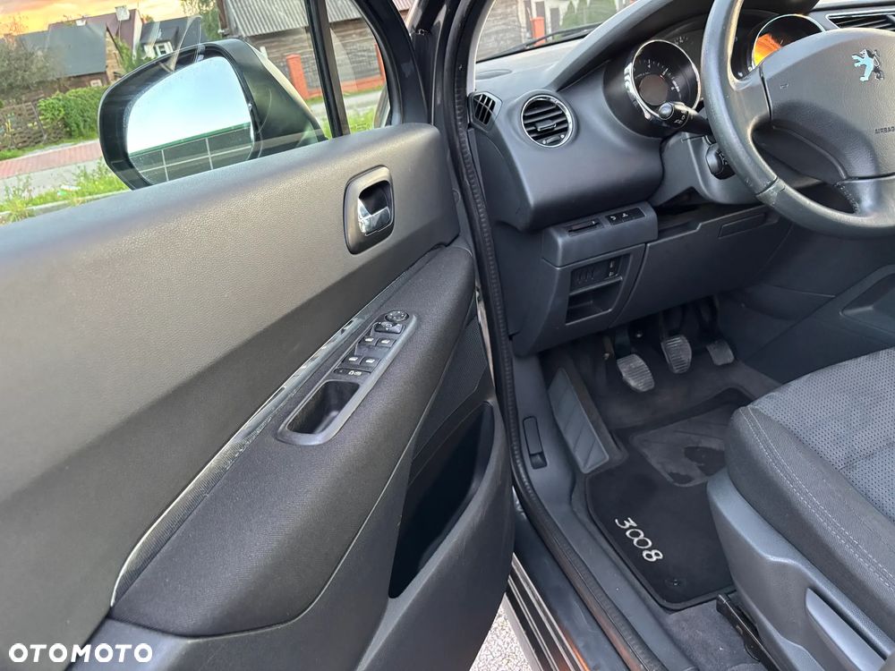 Peugeot 3008 155 THP Premium - 16