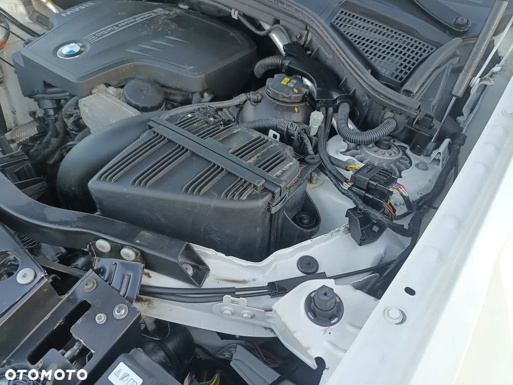 BMW X4 xDrive20i xLine - 14