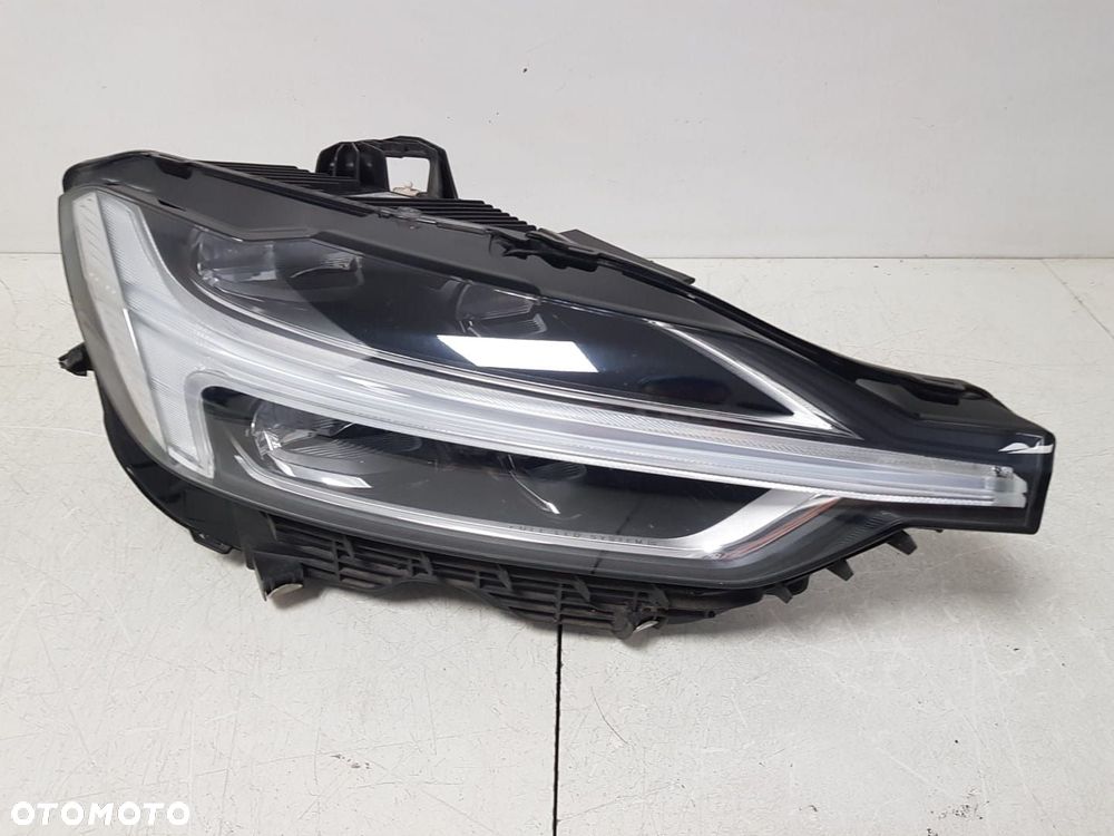VOLVO XC60 17- LAMPA PRAWA FULL LED SYSTEM REFLEKTOR 32133545 IDEALNA - 2