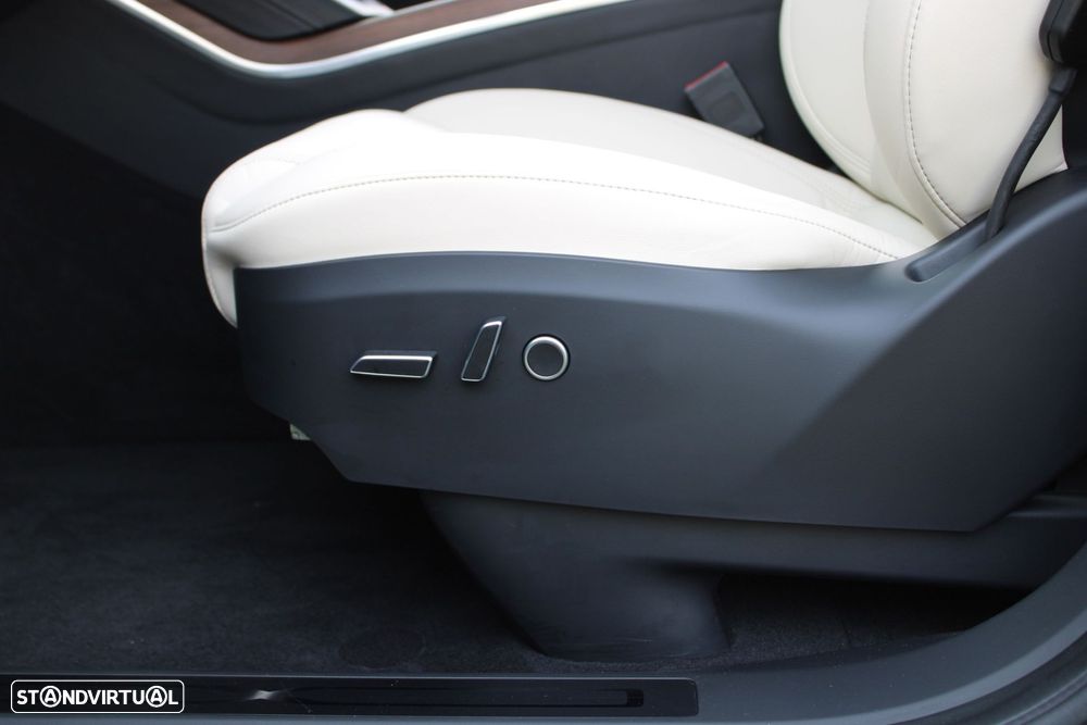 Tesla Model X Long Range AWD - 18