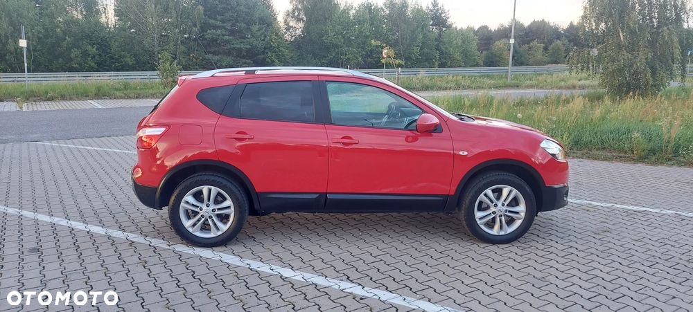 Nissan Qashqai 1.6 visia - 16