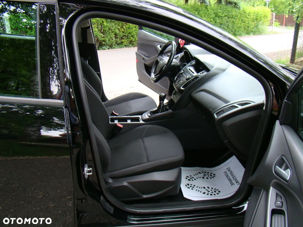 Ford Focus 1.0 EcoBoost Trend - 22