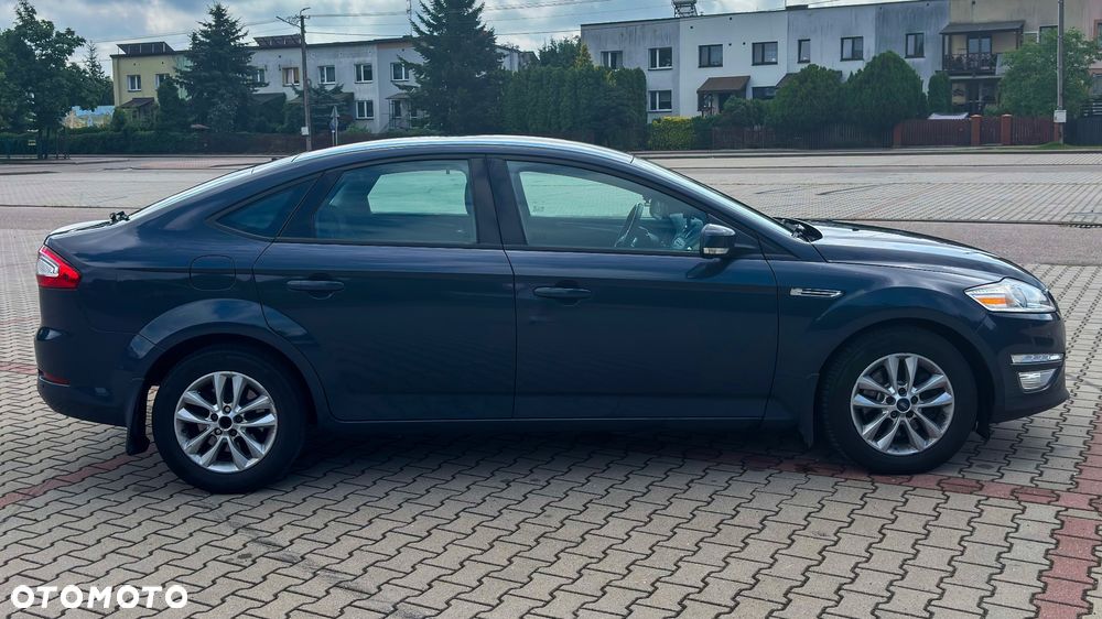 Ford Mondeo 2.0 TDCi Ghia - 4