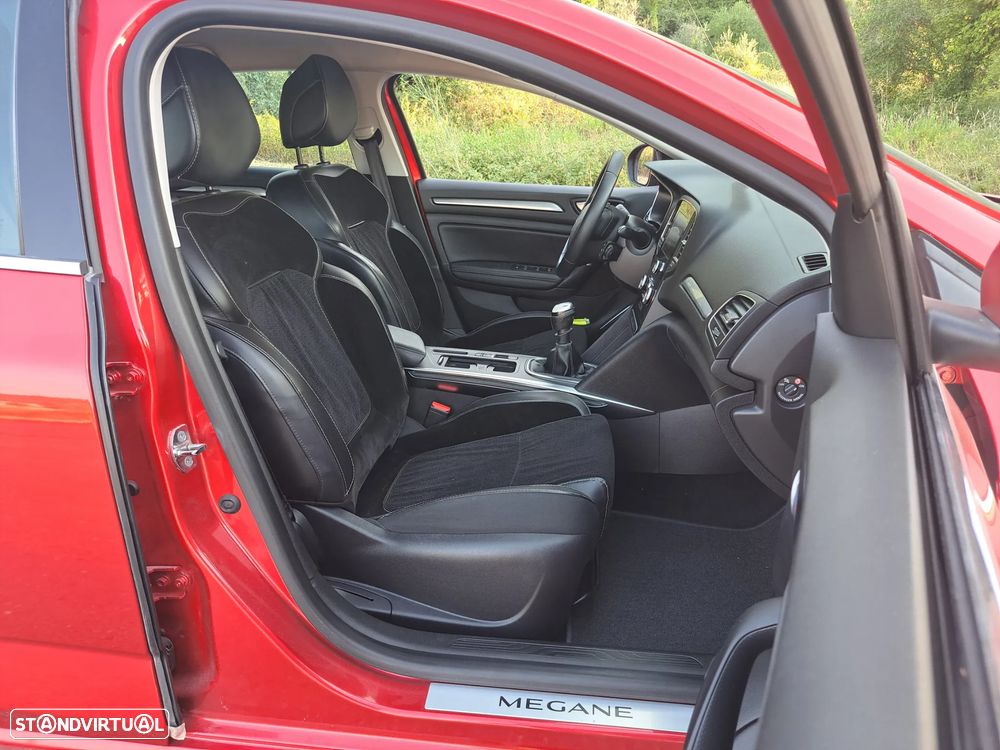 Renault Mégane 1.2 TCE Limited - 16