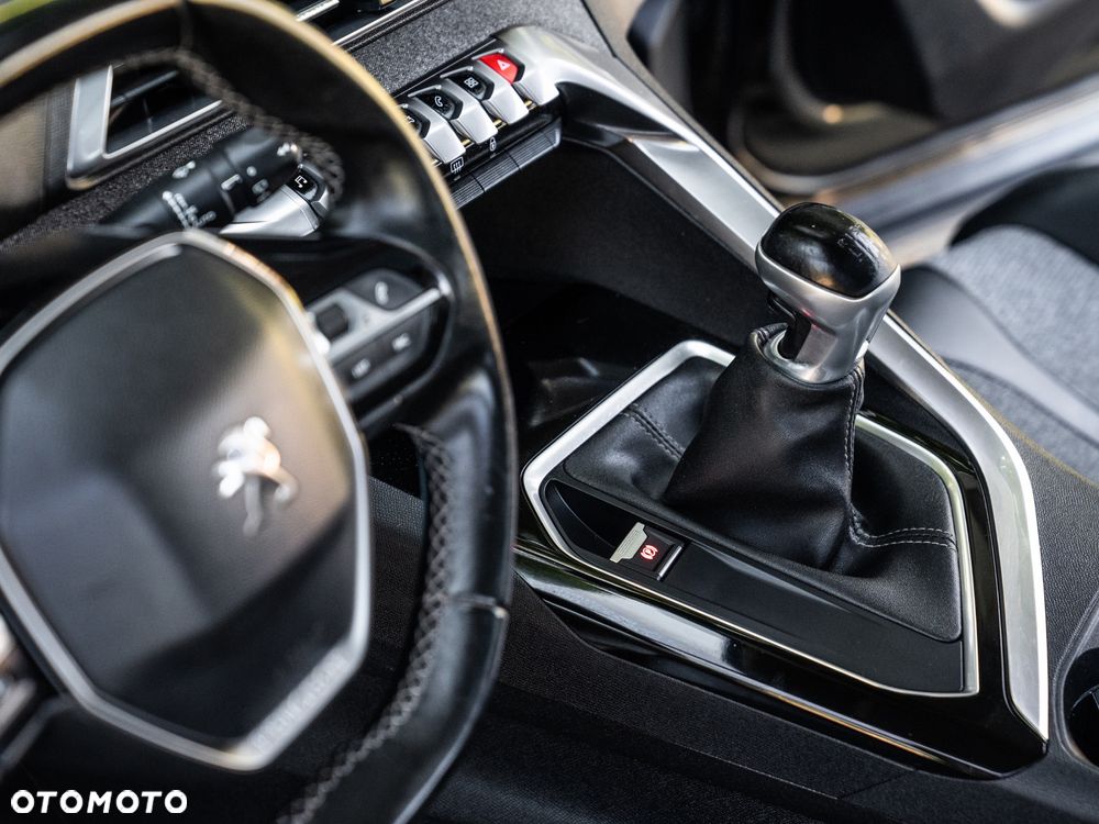 Peugeot 3008 1.2 PureTech Allure - 31