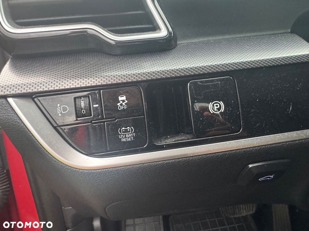 Kia Sportage 1.6 T-GDI HEV Business Line 2WD - 17