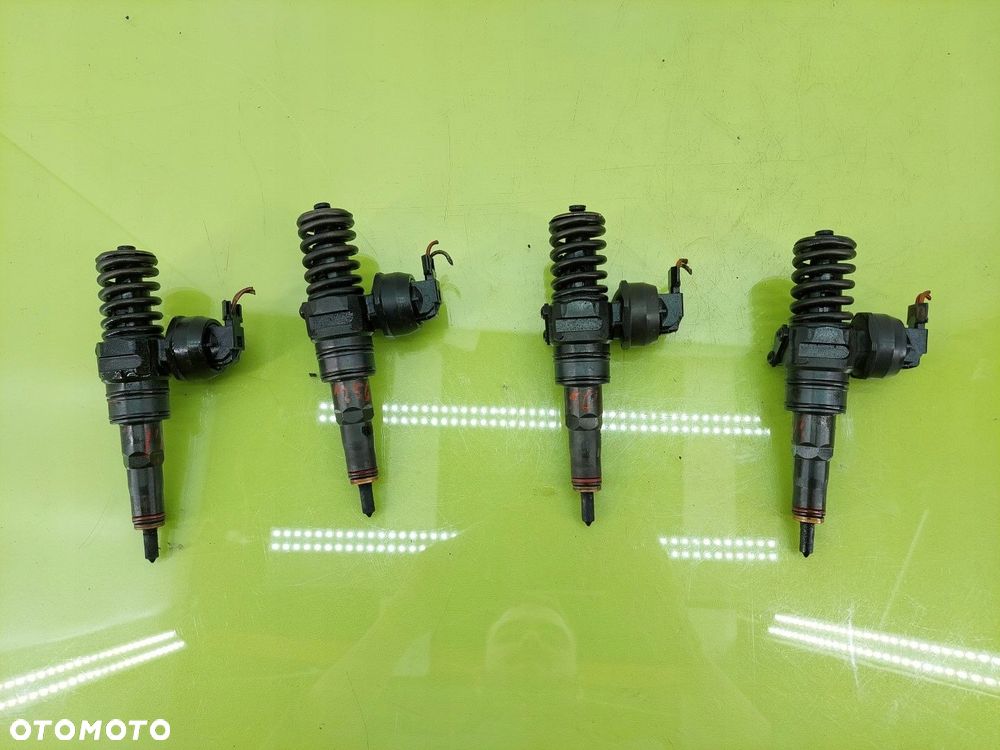 Komplet wtrysków wtryski VW Passat B5 FL 2000-2005 1,9 TDI 038130073BA - 1