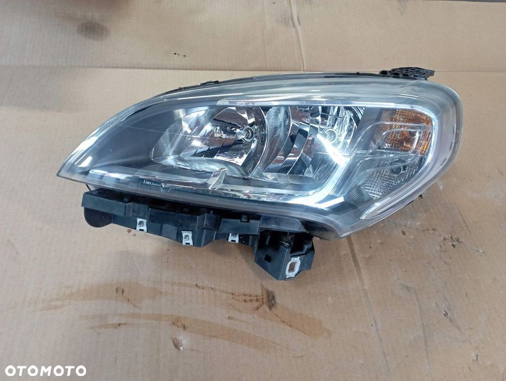 FIAT DOBLO II 2 LAMPA LEWA PRZÓD PRZEDNIA EUROPA - 1