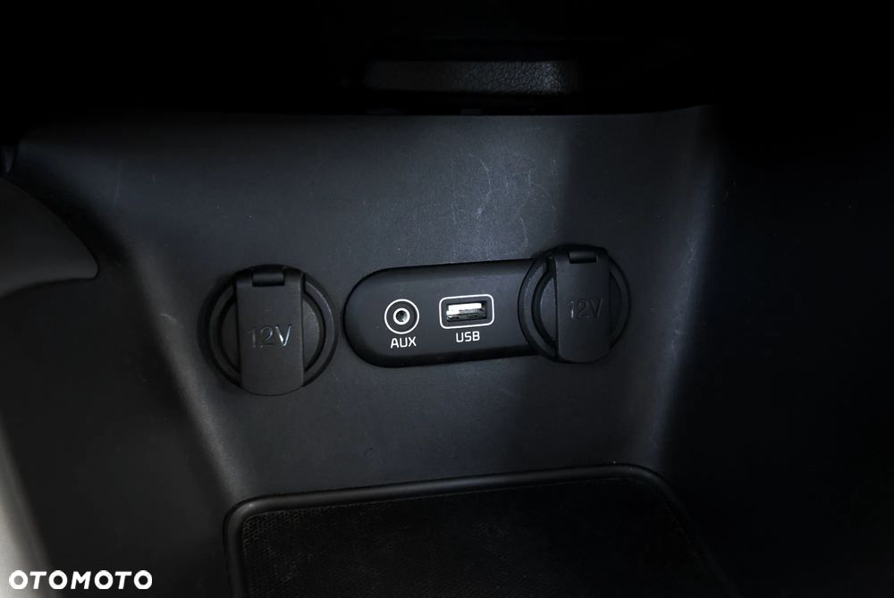 Kia Ceed 1.6 GDI Edition 7 - 17