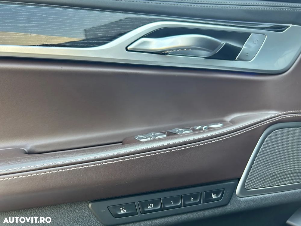 BMW Seria 7 750i xDrive - 6