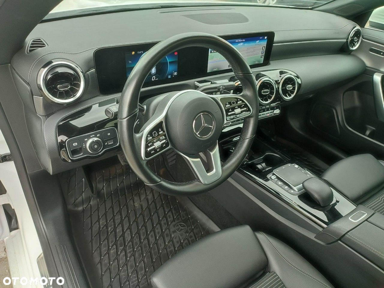 Mercedes-Benz CLA - 17